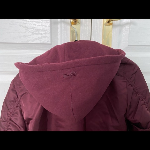 Alpha Industries Bomber Jacket - Picture 5 of 5